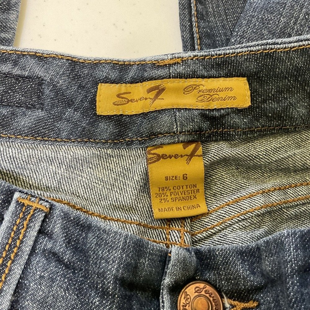 Seven 7 Premium Denim Brand Womans Bootcut Embroidered Blue Jeans Size 6 - Picture 10 of 10